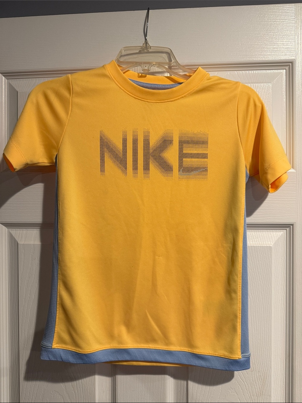 Nike Yellow Short-Sleeve Athletic Tee with Light Blue Trim